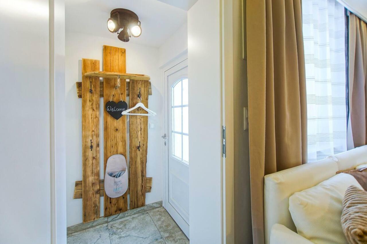Auszeit Leoben 1 Mit Terasse Und Gratis Parkplatz Apartment Exterior photo